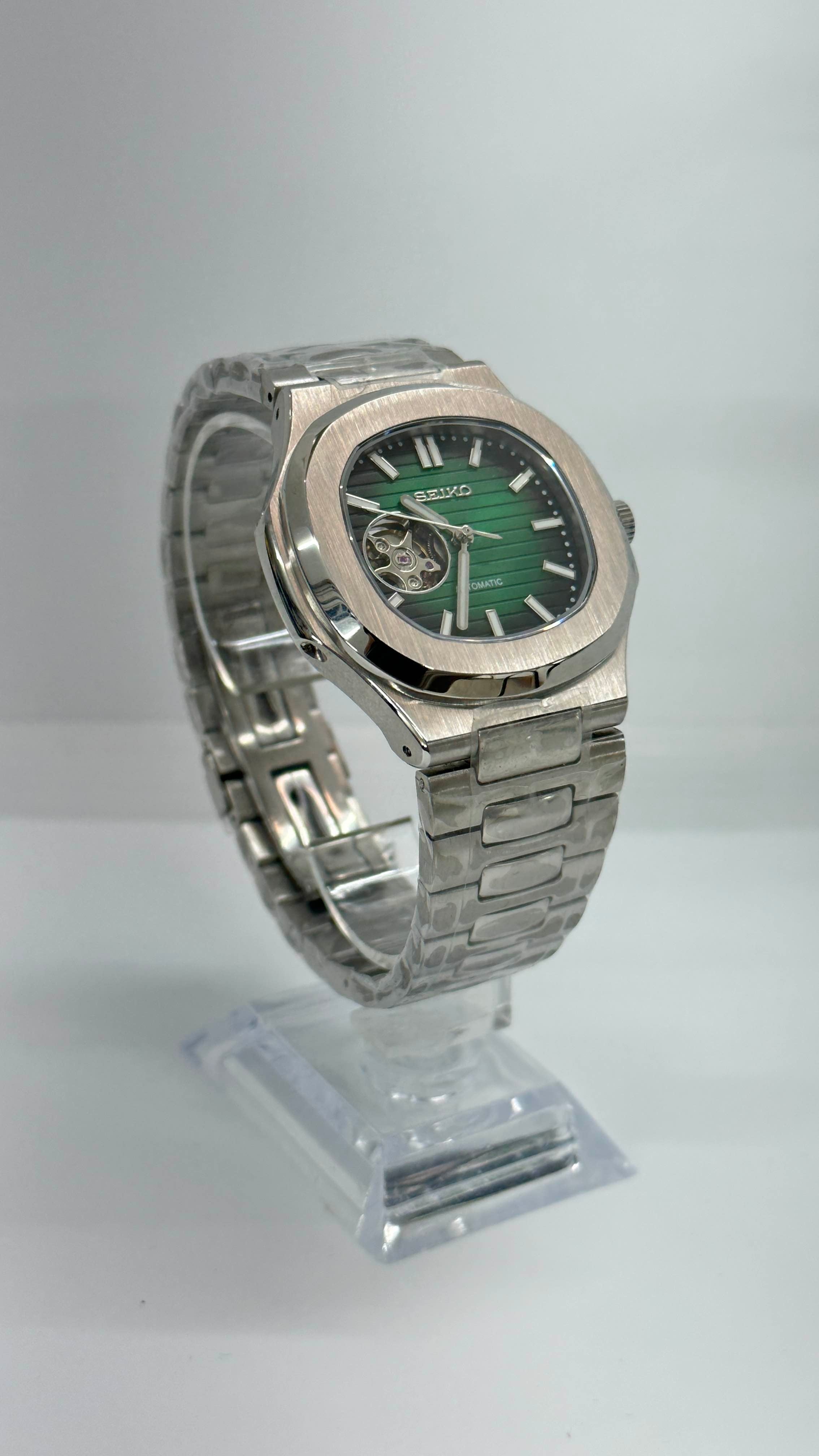 Nautilus Emerald